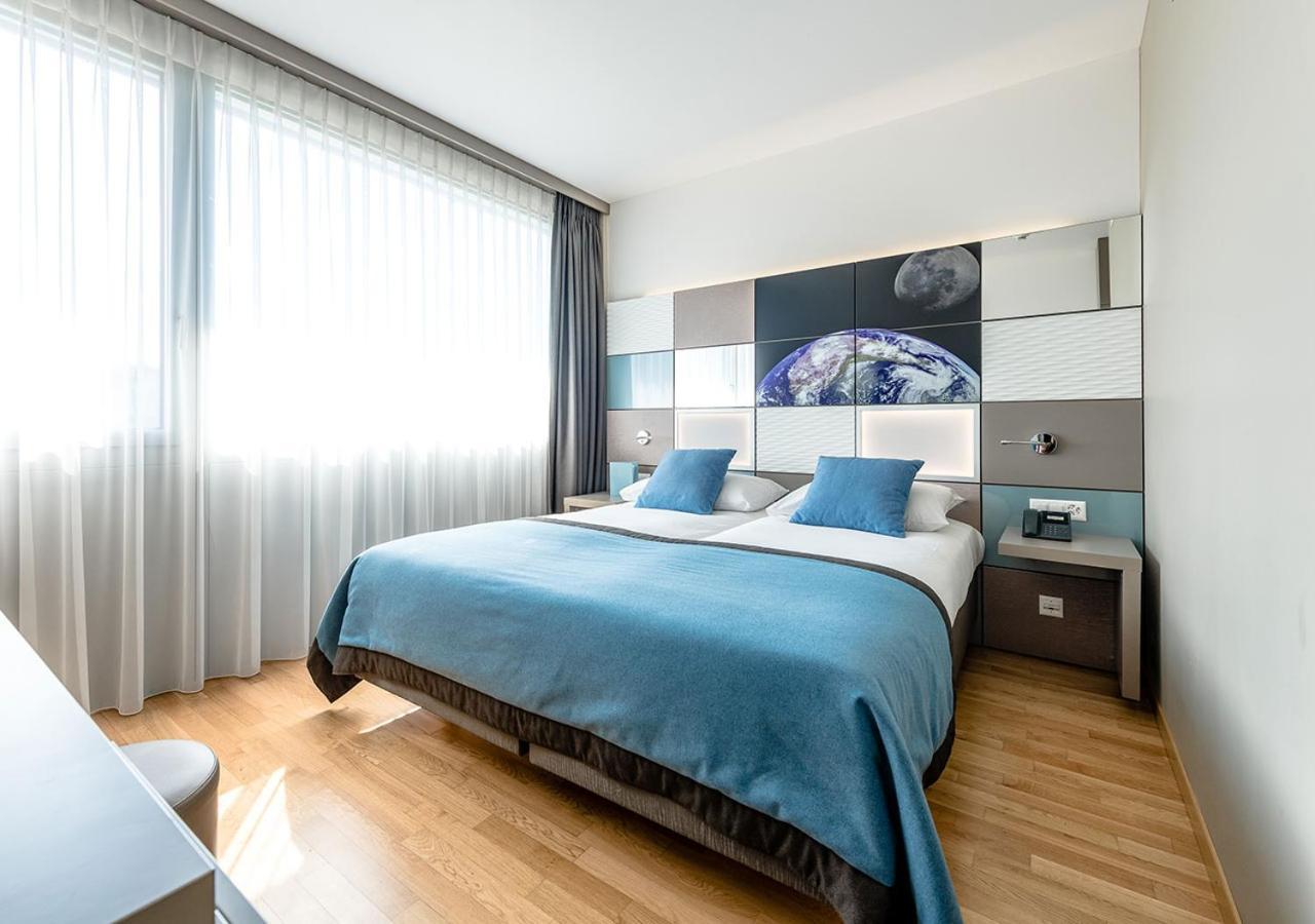 Discovery Hotel 3* Superior Crissier Ngoại thất bức ảnh