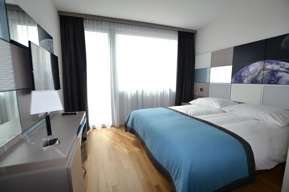Discovery Hotel 3* Superior Crissier Ngoại thất bức ảnh