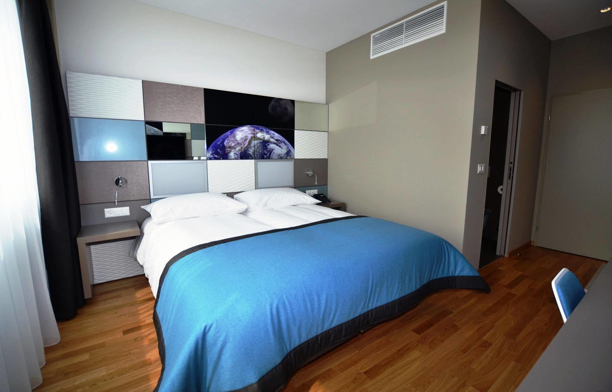 Discovery Hotel 3* Superior Crissier Ngoại thất bức ảnh