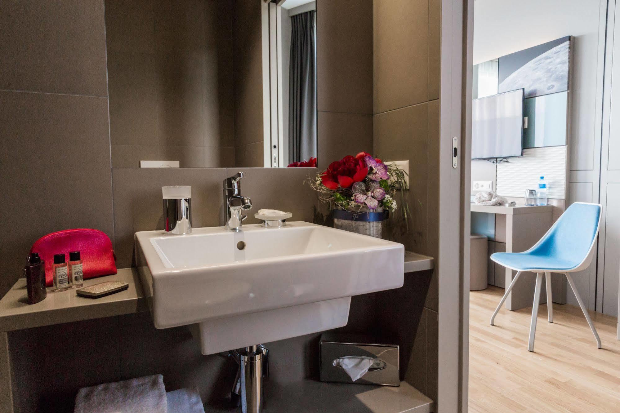 Discovery Hotel 3* Superior Crissier Ngoại thất bức ảnh